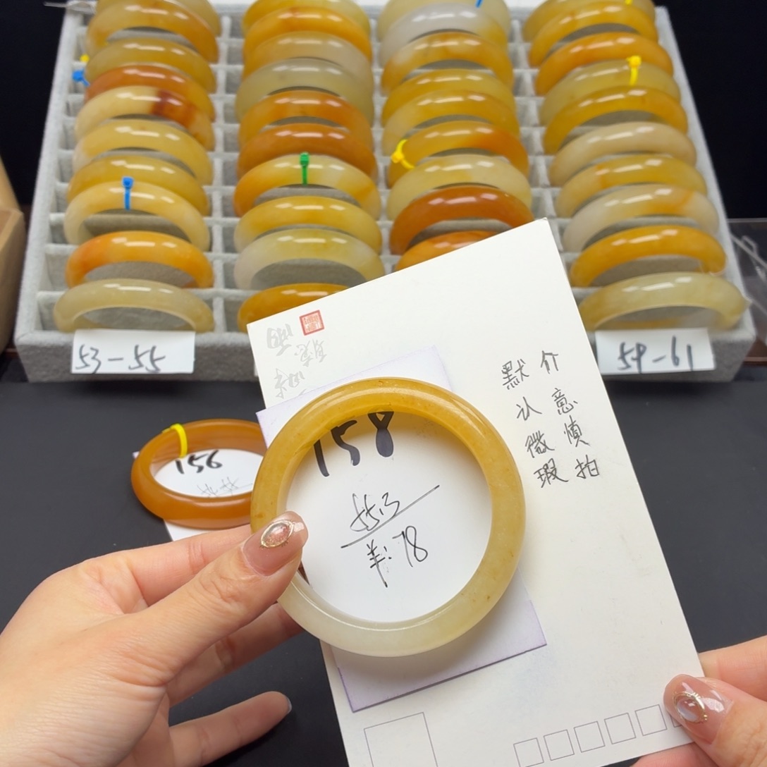 石英质玉未镶嵌手镯158