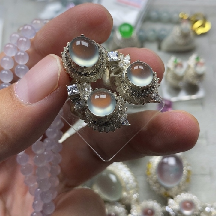 未镶嵌定制翡翠玻璃种8-9mm