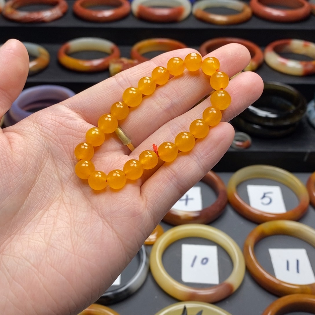 石英质玉（黄龙玉）手串未镶嵌