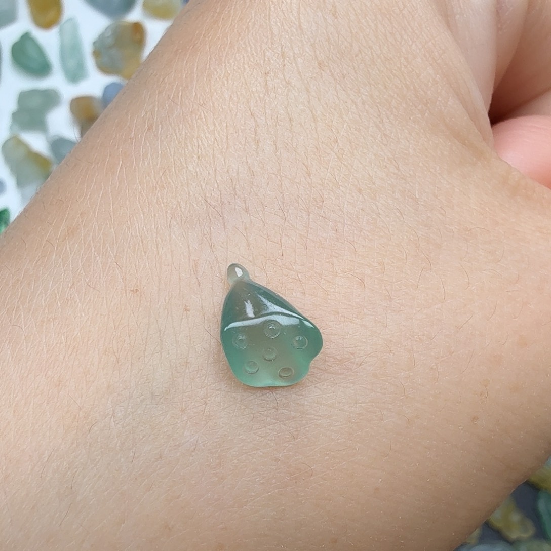 定制翡翠未镶嵌莲蓬