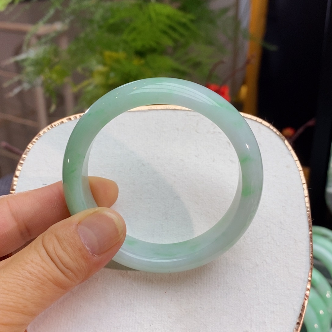 【闪购商品】未镶嵌手镯翡翠?**星00000003