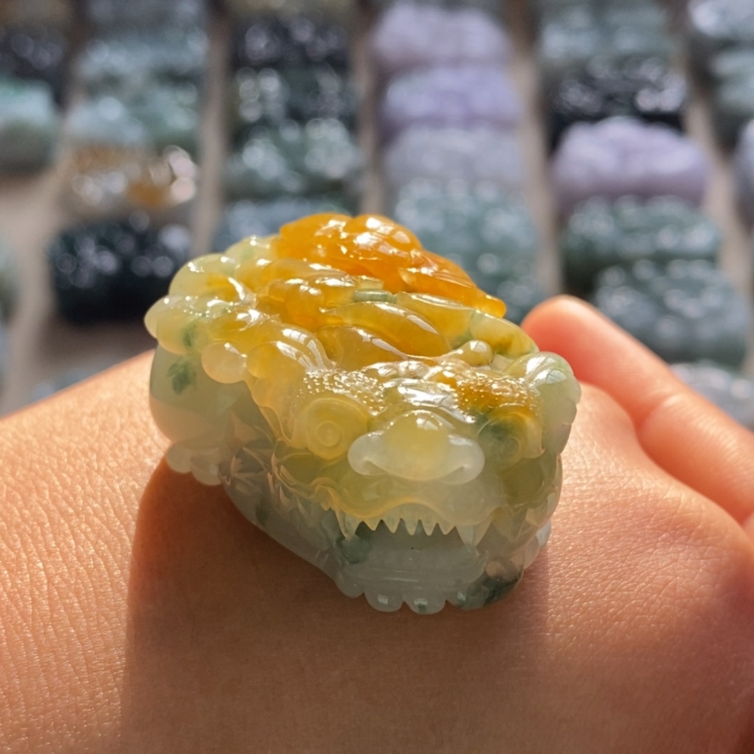 翡翠未镶嵌颈饰天然翡翠貔貅吊坠