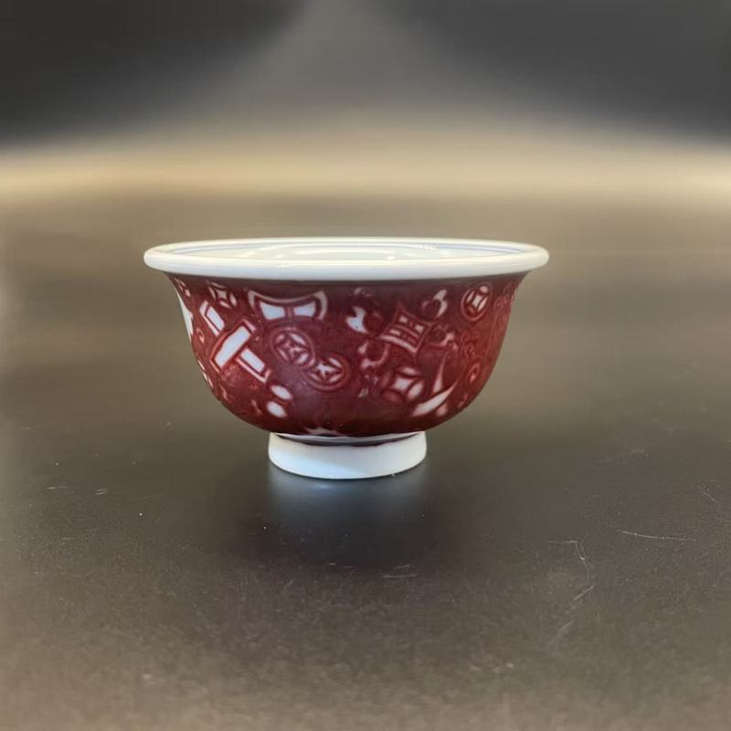 12.7/N100320/00109/驭胜青客/釉里红八宝压手杯/口径9高5/100cc