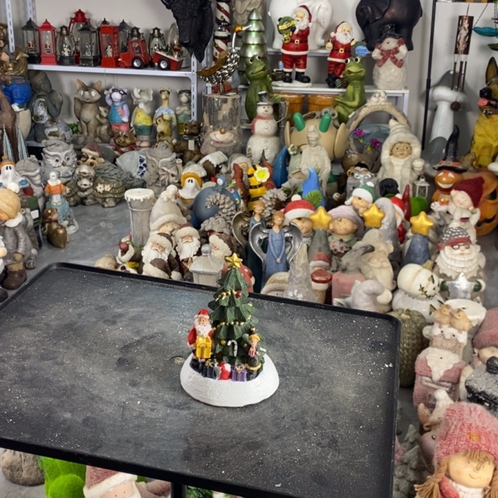 黄***南树脂工艺品摆件默认微瑕