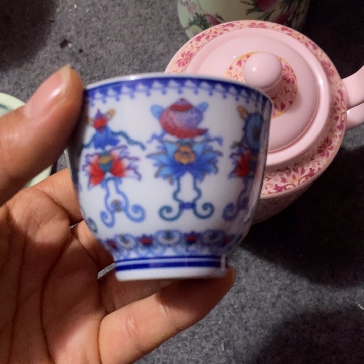 摆件陶青花斗彩莲托八办杯，竹溪道人