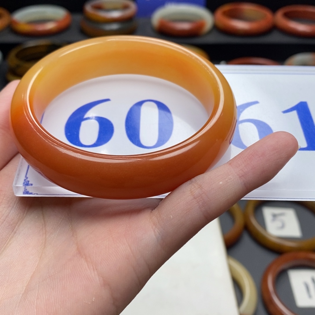 石英质玉（黄龙玉）手镯未镶嵌小*