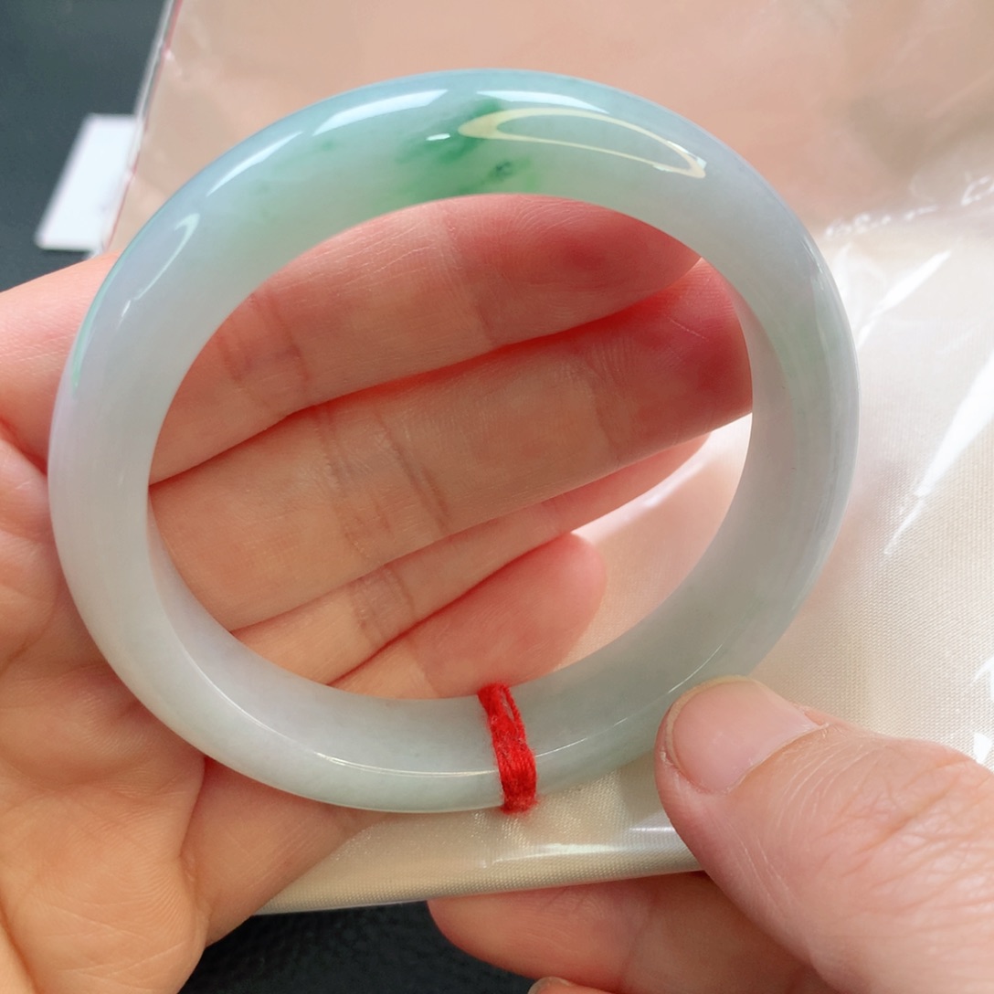 翡翠手镯未镶嵌55.7正