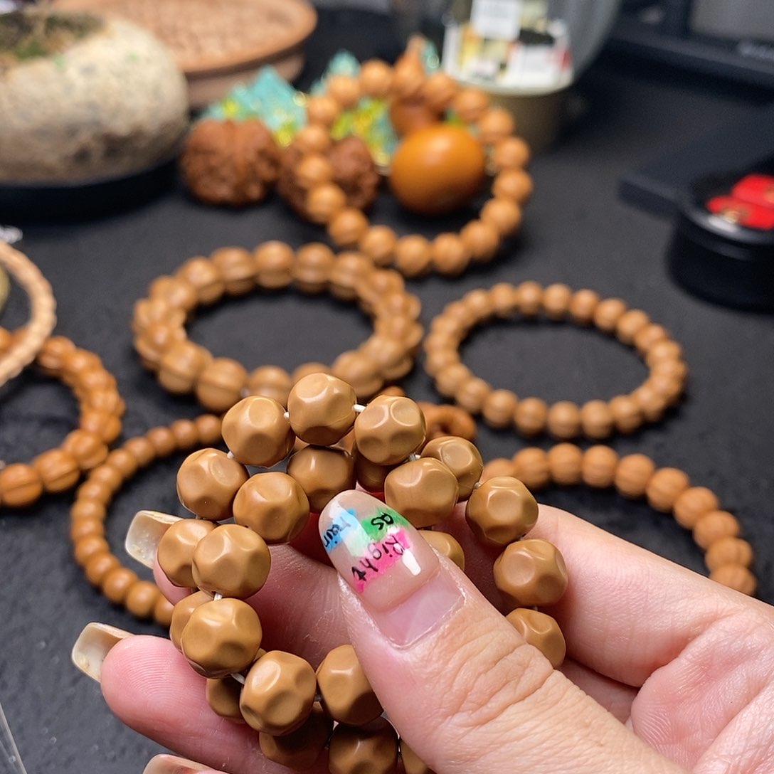 柏香籽/百香籽手串O**尼