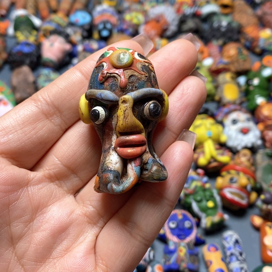 琉璃颈饰印度尼西亚琉璃娃娃01