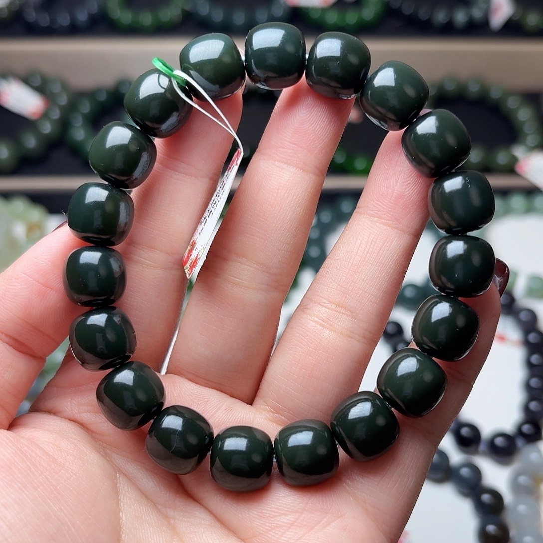 和田玉未镶嵌手链12 