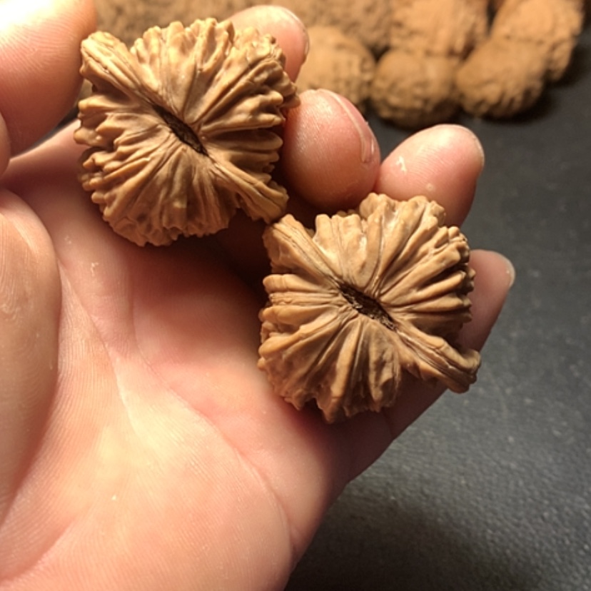 【闪购商品】文玩核桃吊坠沧**萍四座楼