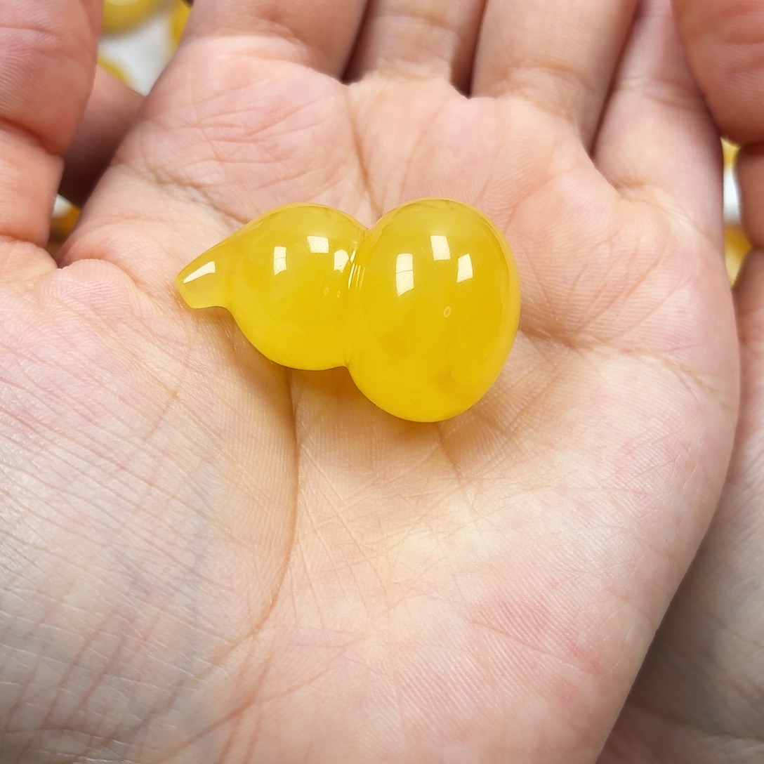 蜜蜡颈饰未镶嵌焦皮妖花葫芦