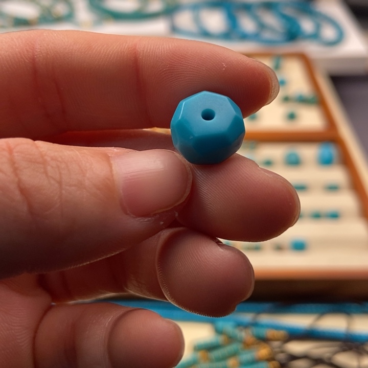 绿松石配饰未镶嵌