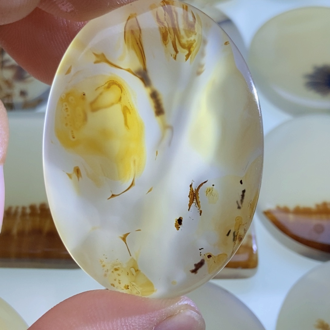 【闪购商品】未镶嵌颈饰玛瑙/玉髓时***跑