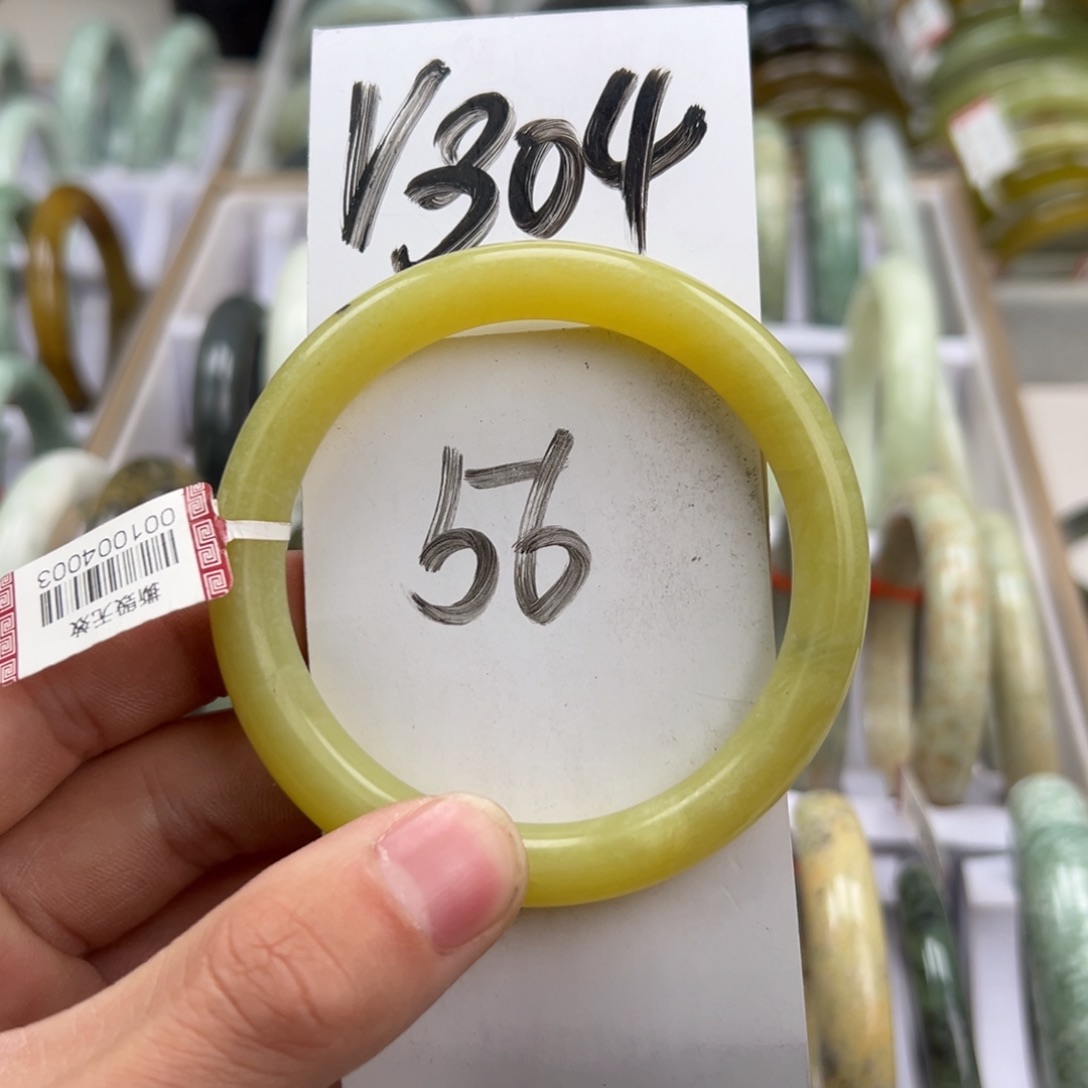 岫玉手镯未镶嵌天然岫玉