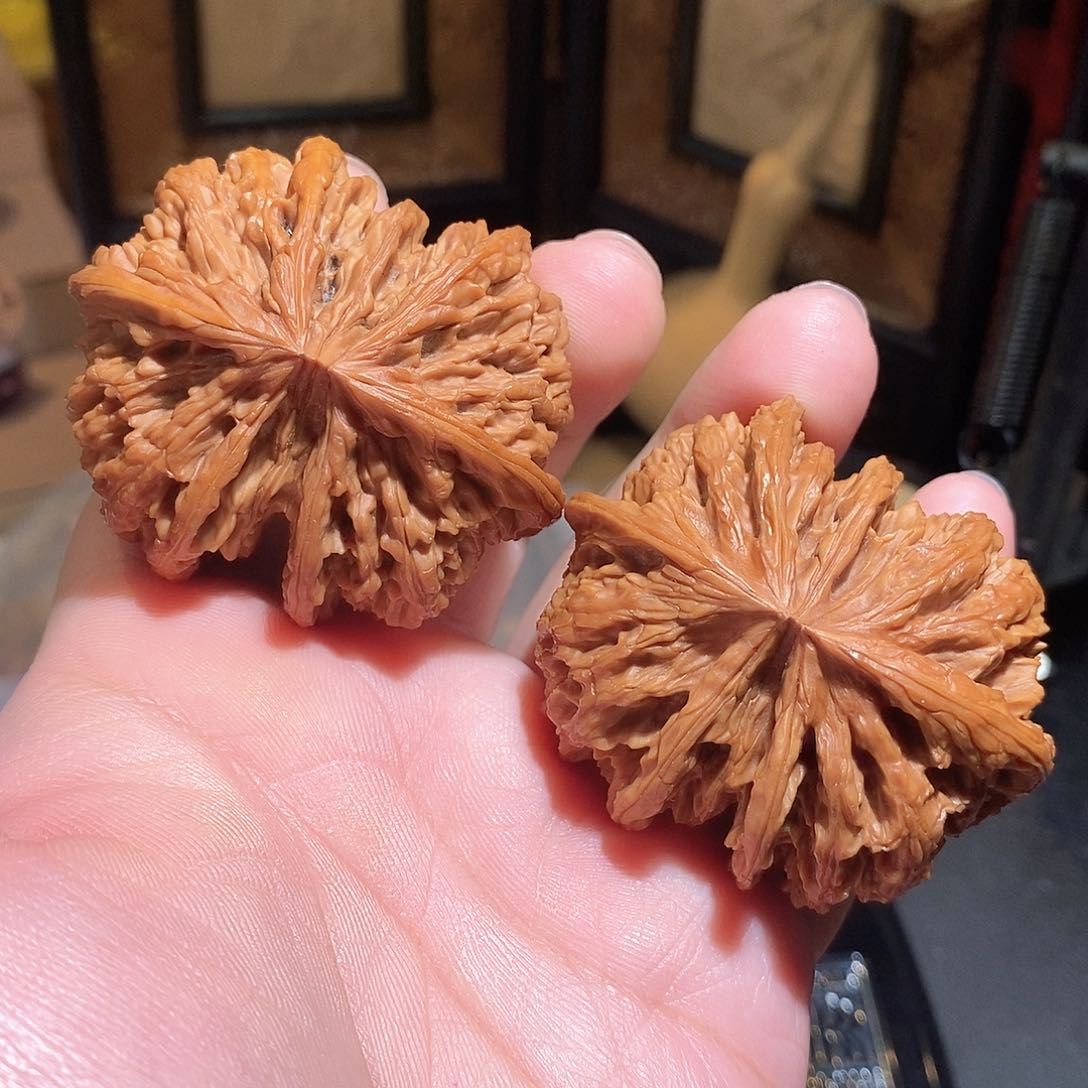 文玩核桃把件七棱