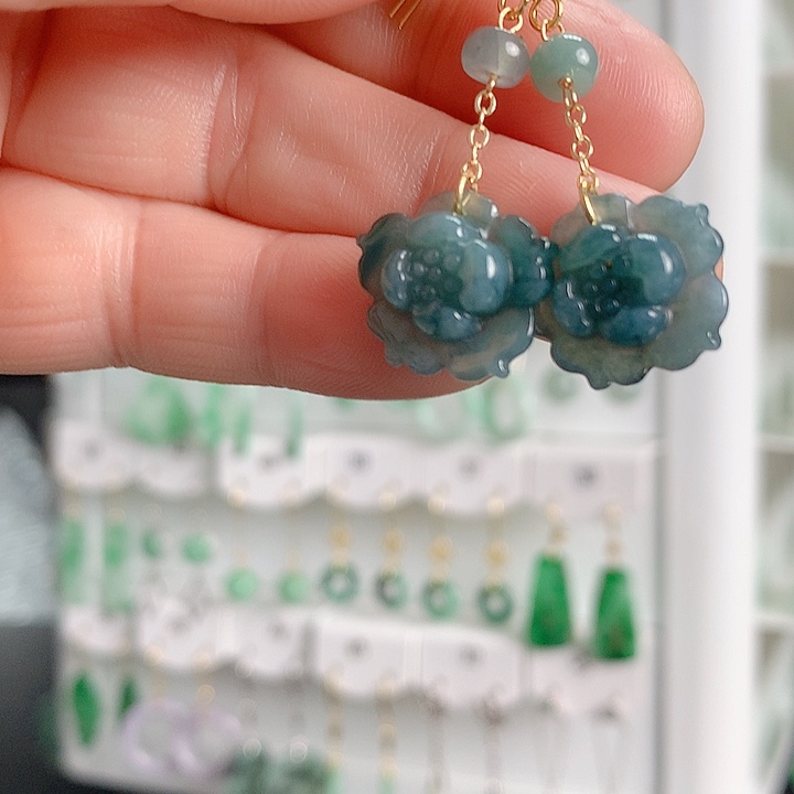 翡翠耳饰未镶嵌翡翠