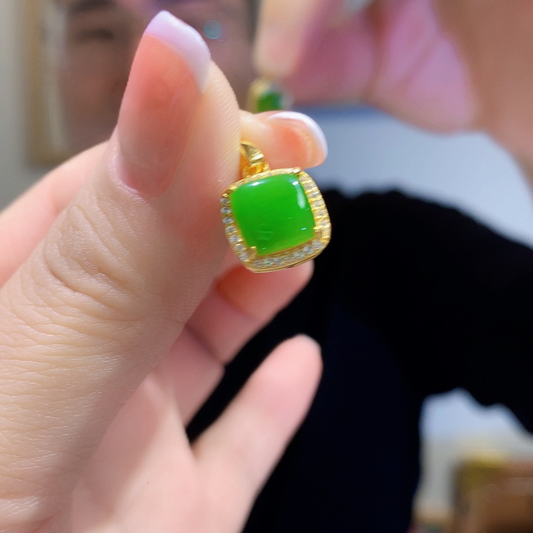 和田玉（碧玉）颈饰银S925镀金镶嵌