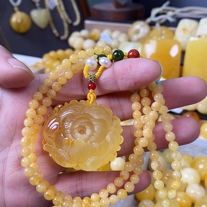 琥珀未镶嵌裸石牡丹花