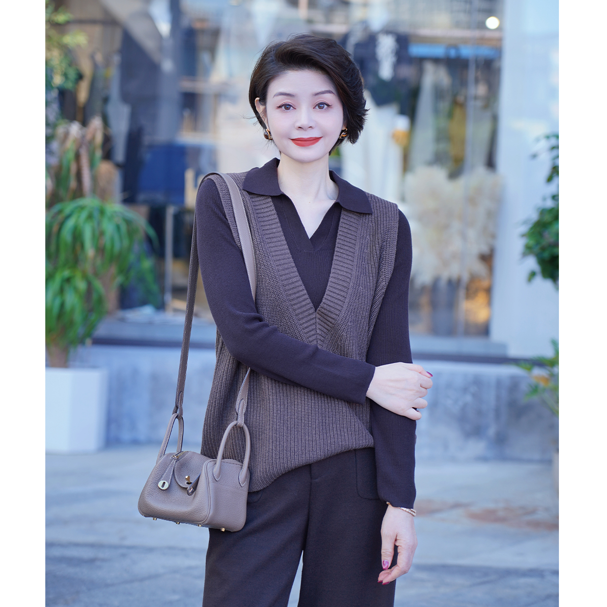 ‘故里’元宝针V领绵羊毛外搭针织无袖毛衣LSM240912Y