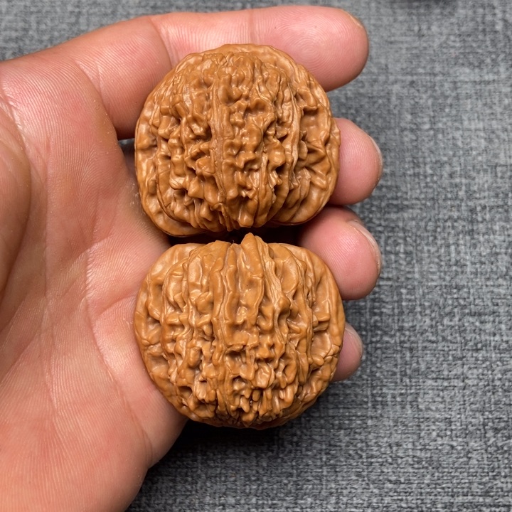 把件文玩核桃泰**韵四座楼泰安