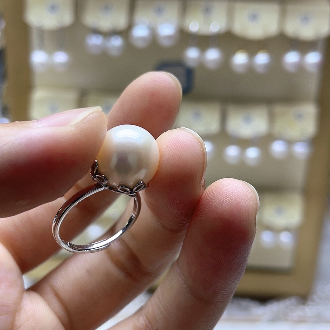 银S925镶嵌淡水珍珠戒指