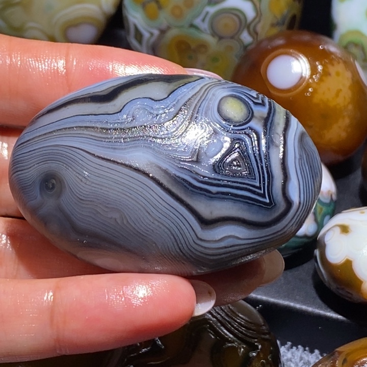 玛瑙/玉髓未镶嵌珠宝奇石42