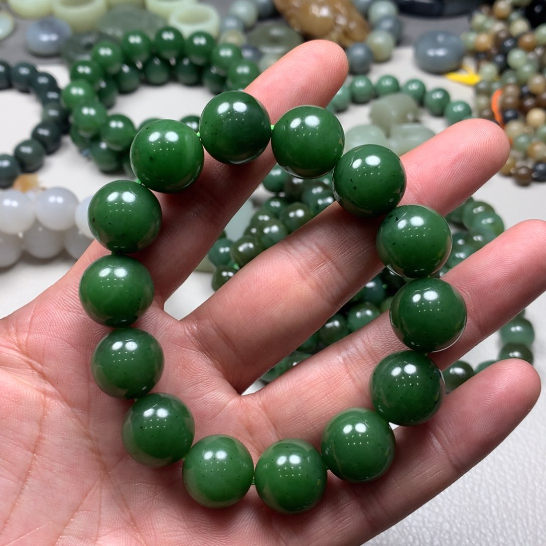 未镶嵌和田玉手链