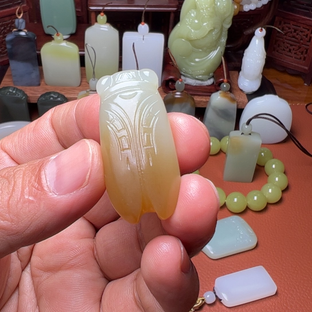 和田玉未镶嵌颈饰