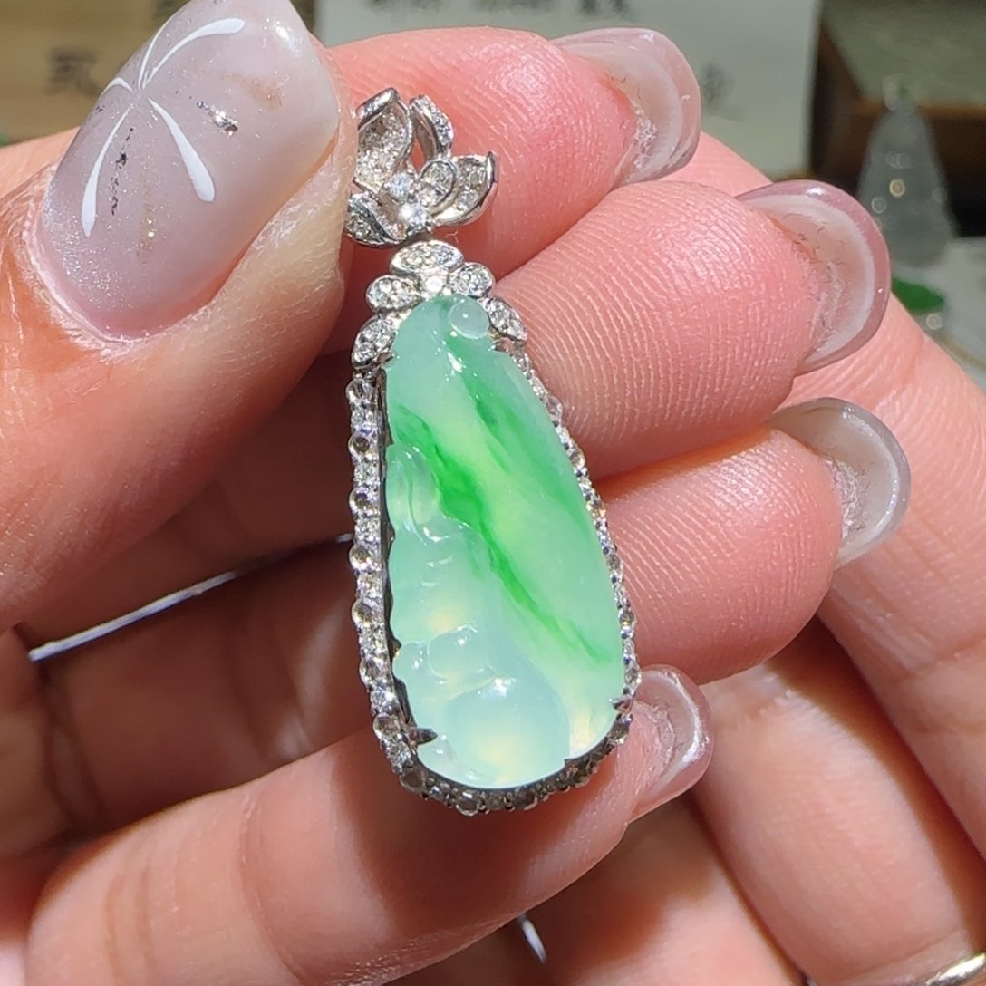 【闪购商品】翡翠颈饰18K金镶嵌缅甸