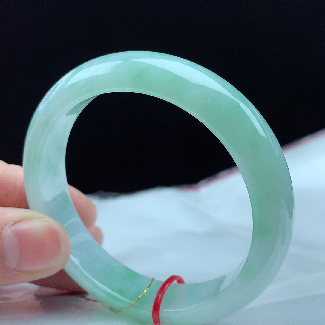 翡翠手镯未镶嵌52圈1867