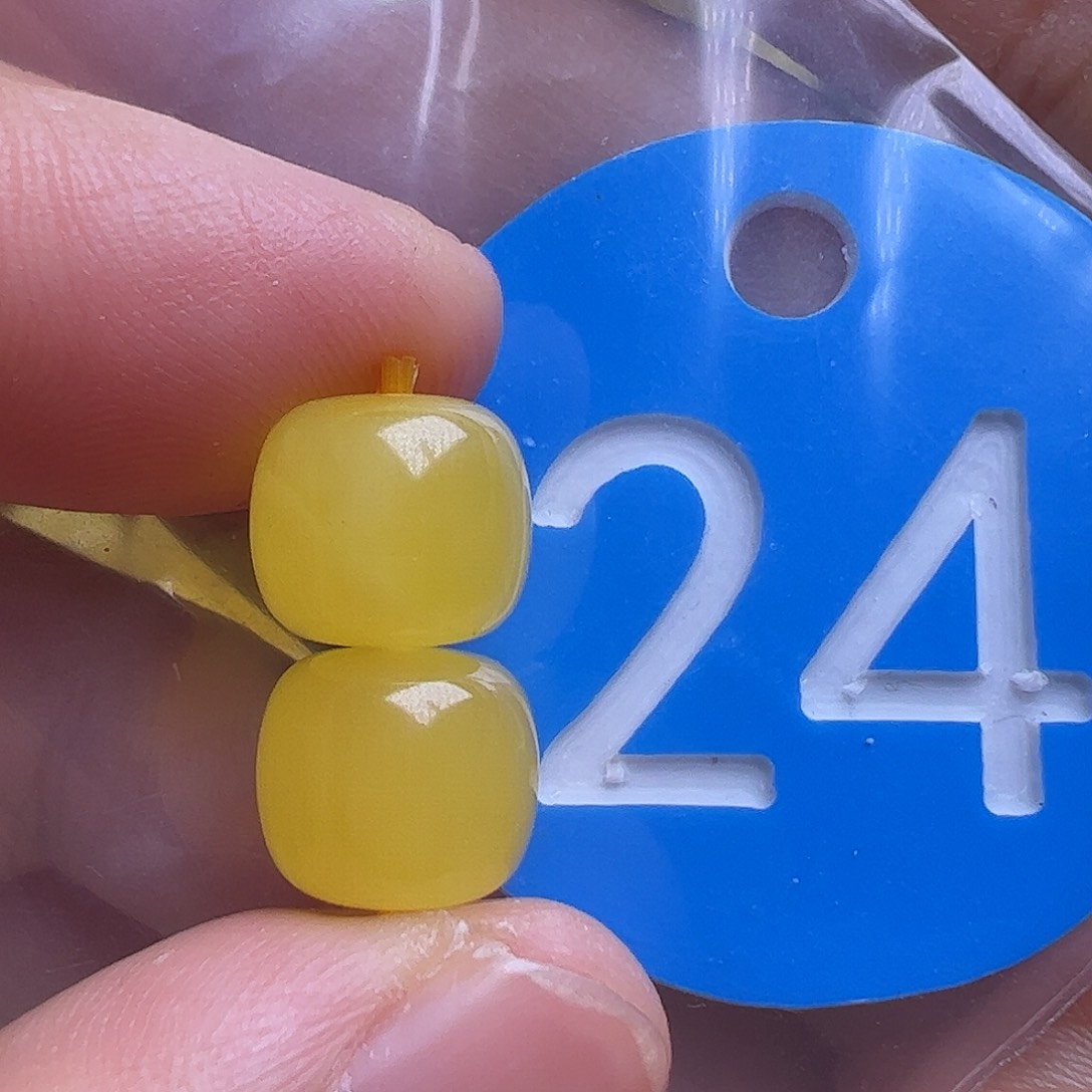 蜜蜡未镶嵌珠宝奇石9.6m m