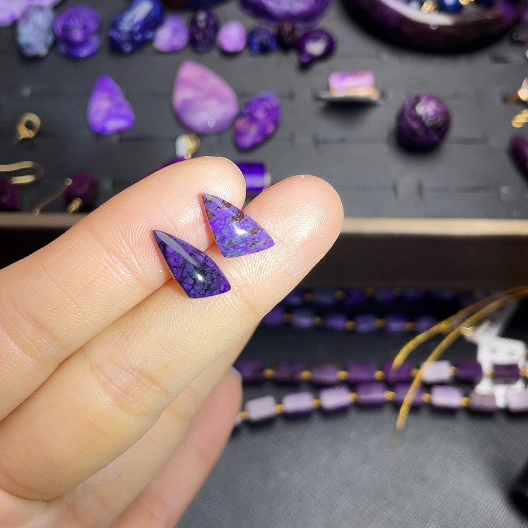 苏纪石（舒俱来）耳钉银S925镶嵌