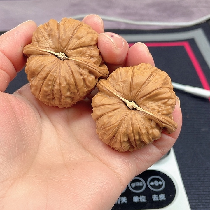 酒***里吊坠文玩核桃南瓜