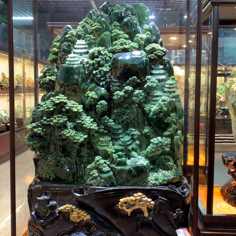 【闪购商品】蛇纹石玉摆件覆膜未镶嵌