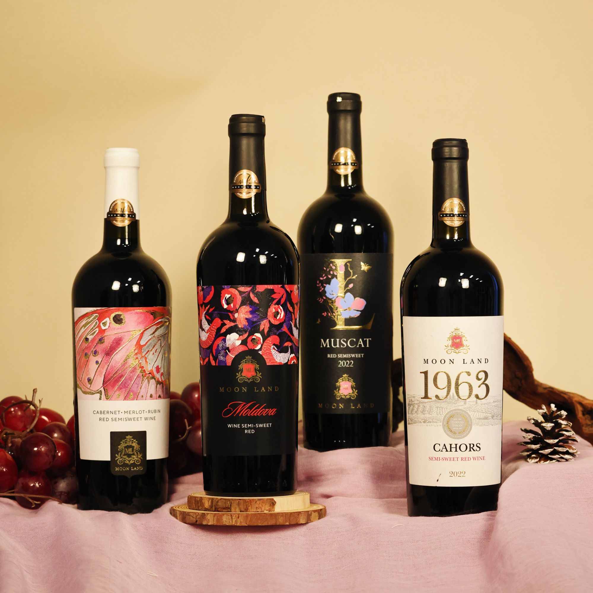 【 俄罗斯进口】木莱特火烈鸟粉黛1963莫斯卡托葡萄酒750ml*4组合  