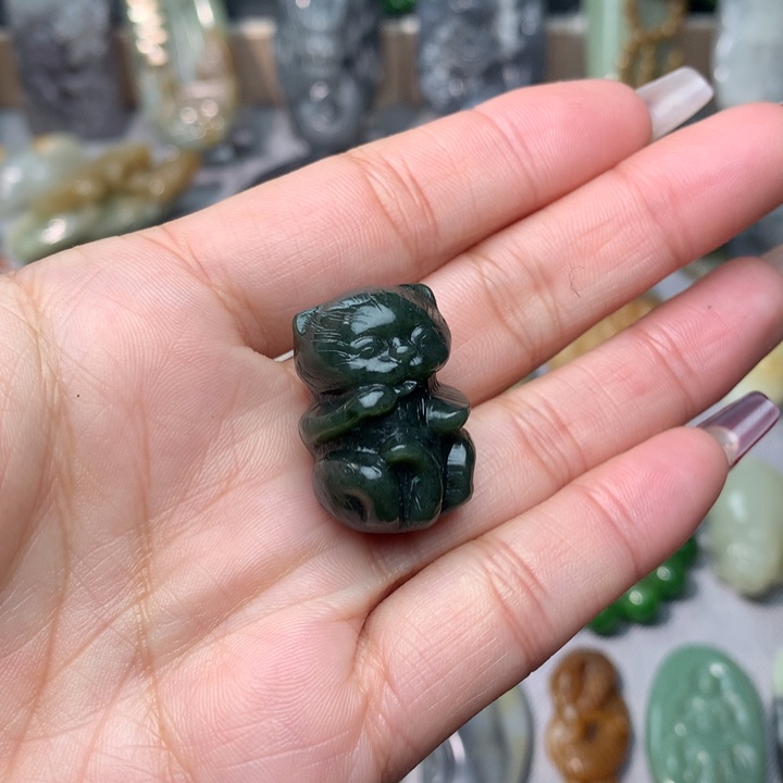 和田玉挂件未镶嵌