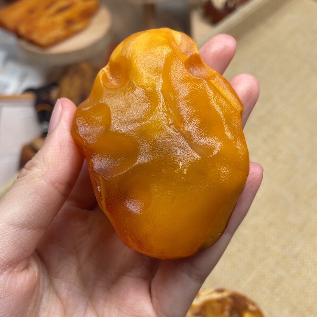 琥珀未镶嵌珠宝奇石