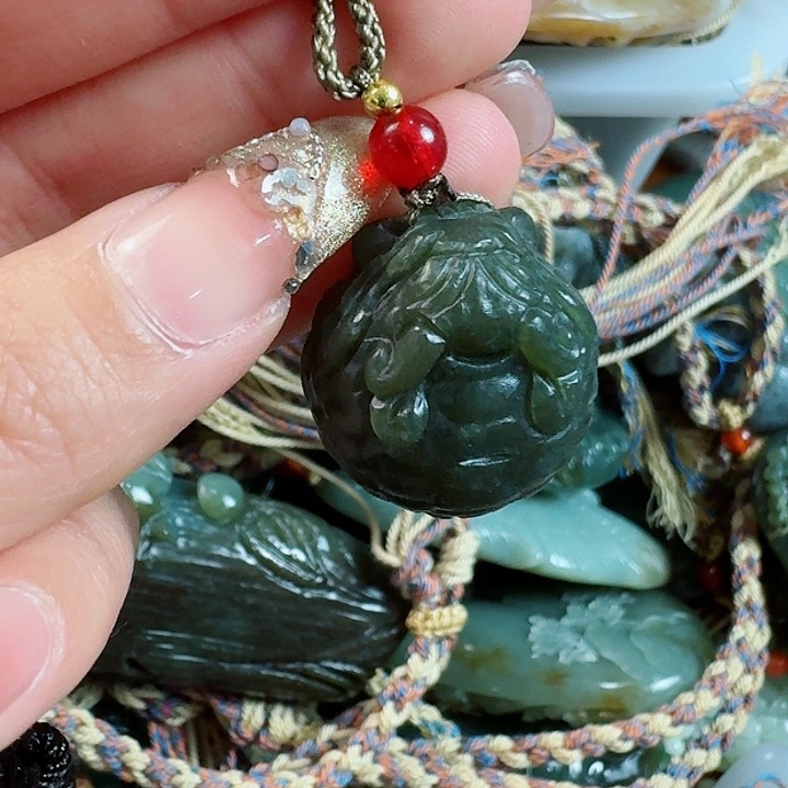 和田玉挂件未镶嵌