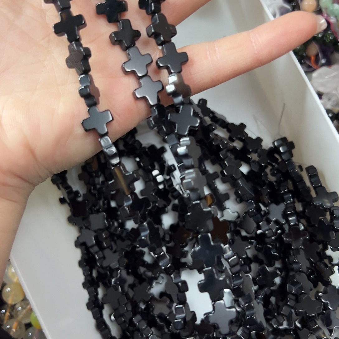 玛瑙/玉髓未镶嵌珠宝半成品，黑玛瑙一条