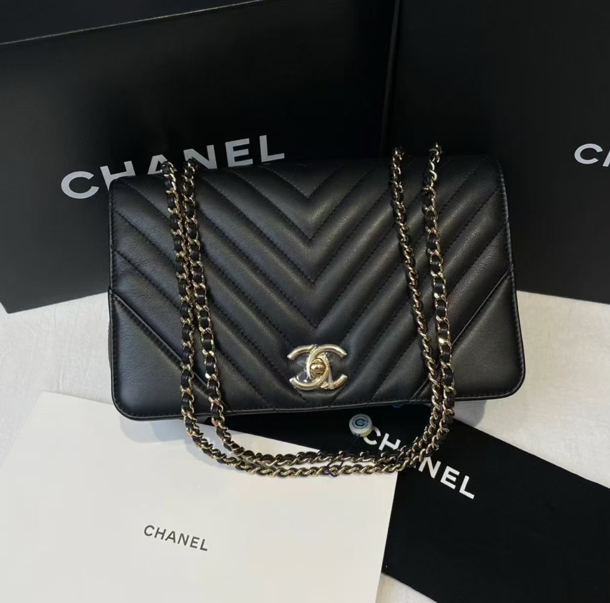 99新 Chanel/香奈儿 香奈儿大mini黑金V纹/优品