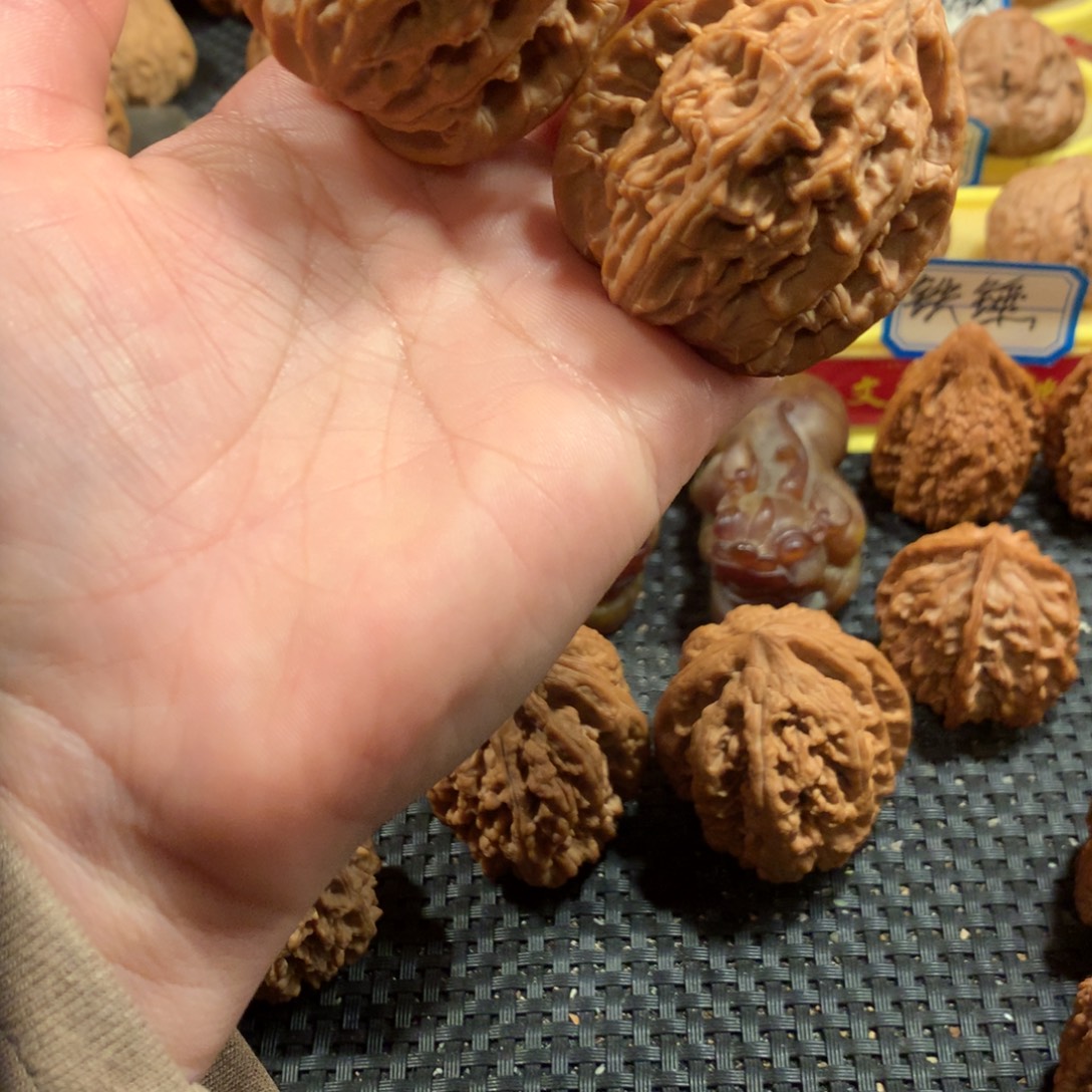 文玩核桃把件望月