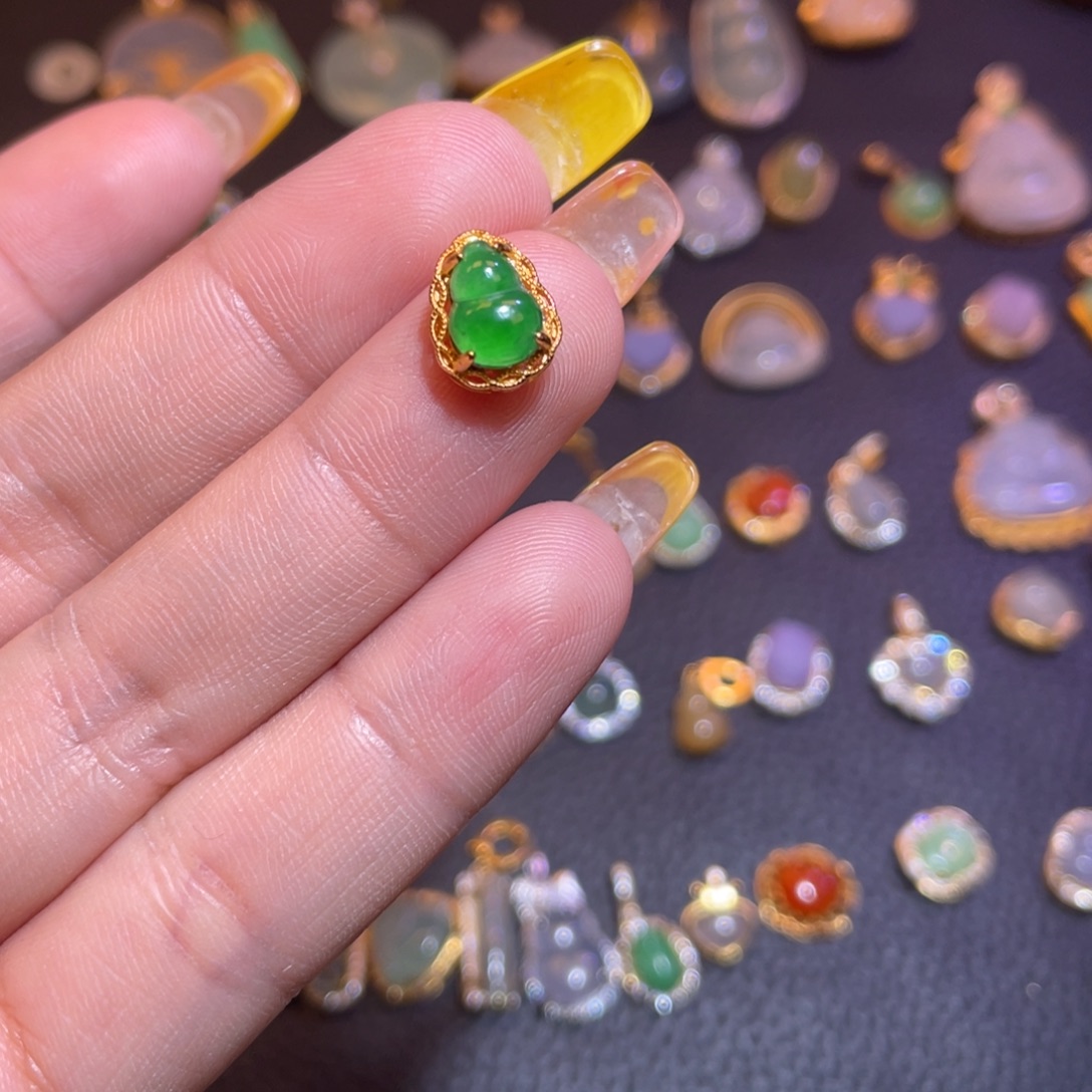 翡翠银S925镶嵌颈饰