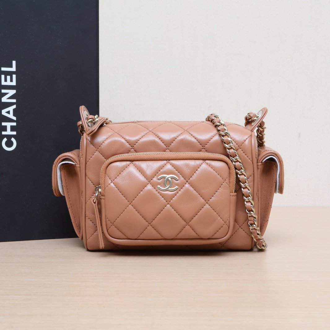 99新 Chanel/香奈儿 【黑黑】 奶茶色 芯片开 24K 保龄球 相机包