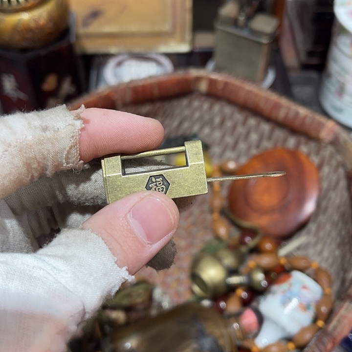 往****陶我也不知道我在想什么