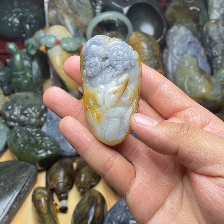 和田玉未镶嵌挂件