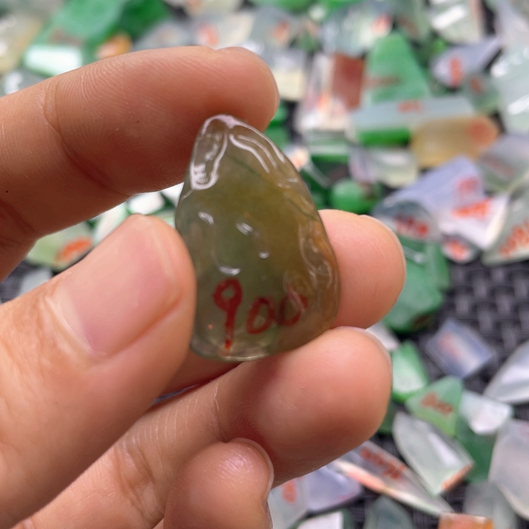 定制翡翠未镶嵌天然翡翠