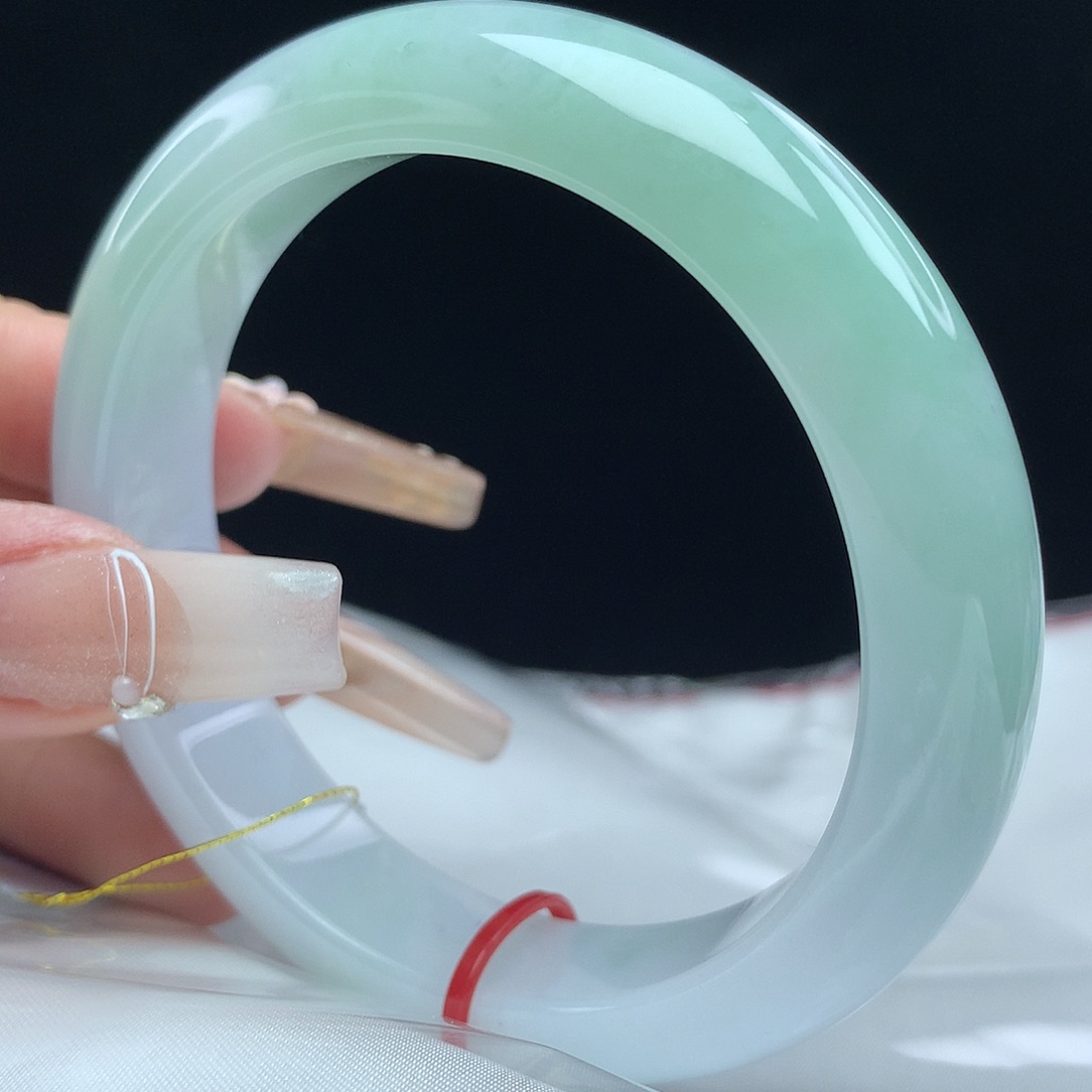 翡翠手镯未镶嵌54圈2174