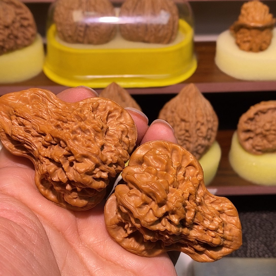 细***风文玩核桃把件42葫芦微瑕