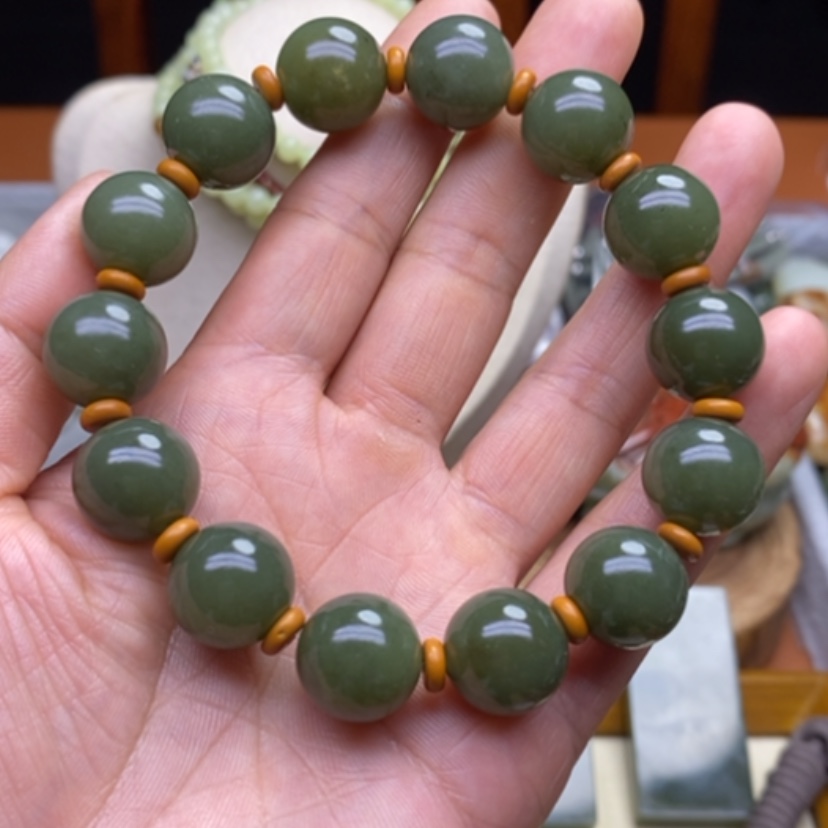 【闪购商品】未镶嵌手链和田玉让****光